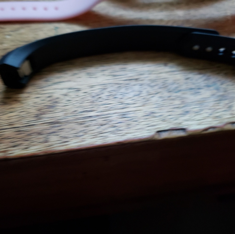 Fitbit - Picture 3 of 4